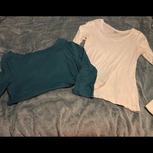 Qty 2 longsleeve women’s shirts